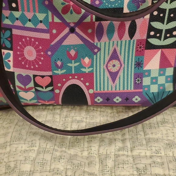 Dooney & Bourke - Disney It's a Small World - Shoulder Bag - Picture 7 of 16